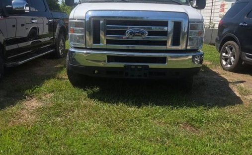 2013 Ford E350 Super Duty Cutaway Van Cab-Chassis 2D in Osage beach, MO, United States 1