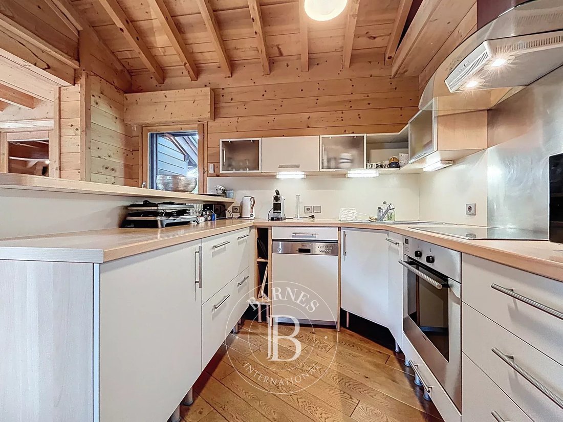 Chalet in Les Gets, Auvergne-Rhône-Alpes, France 4 - 13434413