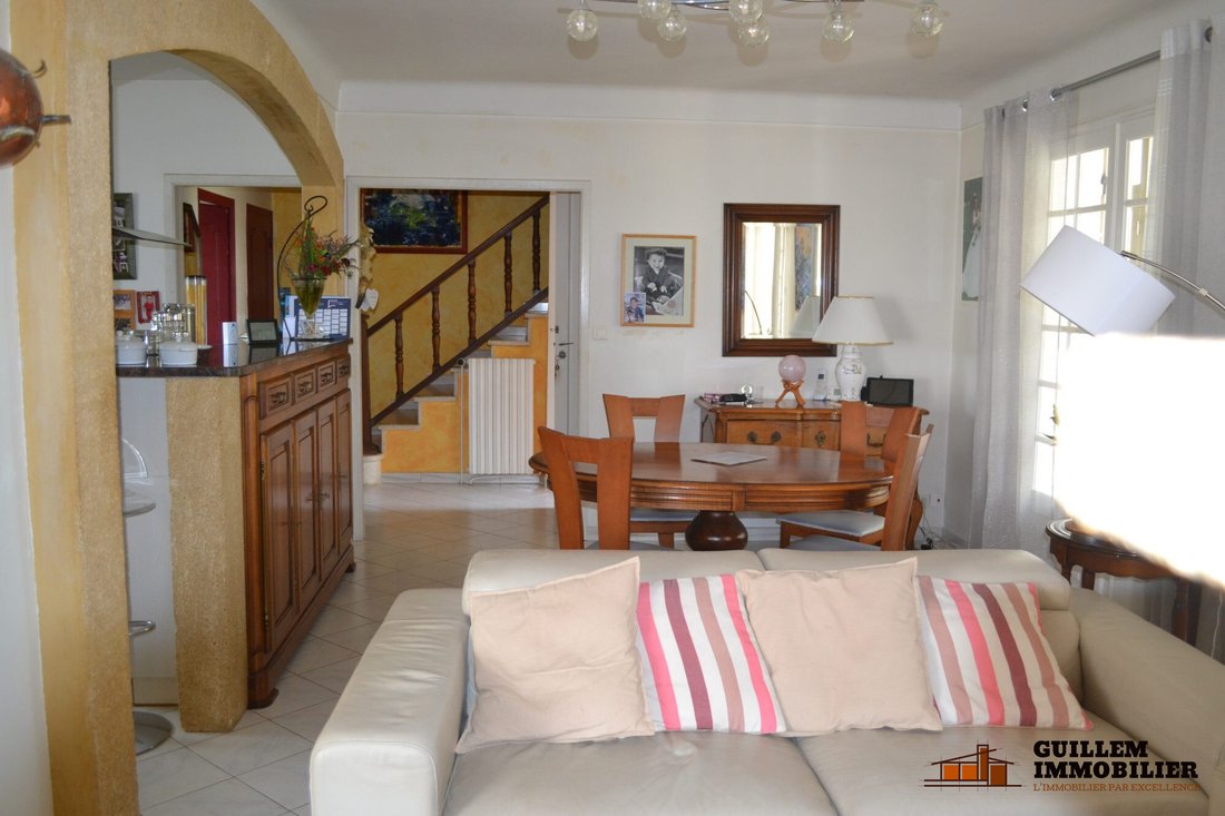 House in Cornillon-Confoux, Provence-Alpes-Côte d'Azur, France 2 - 15886519