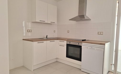 Apartment in Bergère-Moulin, Puteaux, France 1