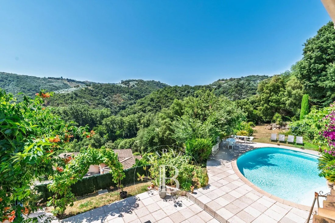 Villa in Auribeau-sur-Siagne, Provence-Alpes-Côte d'Azur, France 1 - 14942703