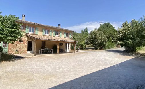 Château Villefranche De Lauragais 800.0 Sqm 12 Bedrooms