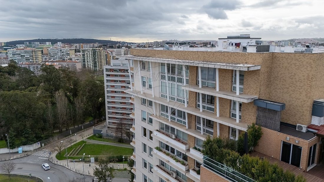Apartment in Lumiar, Lisbon, Portugal 2 - 15887487
