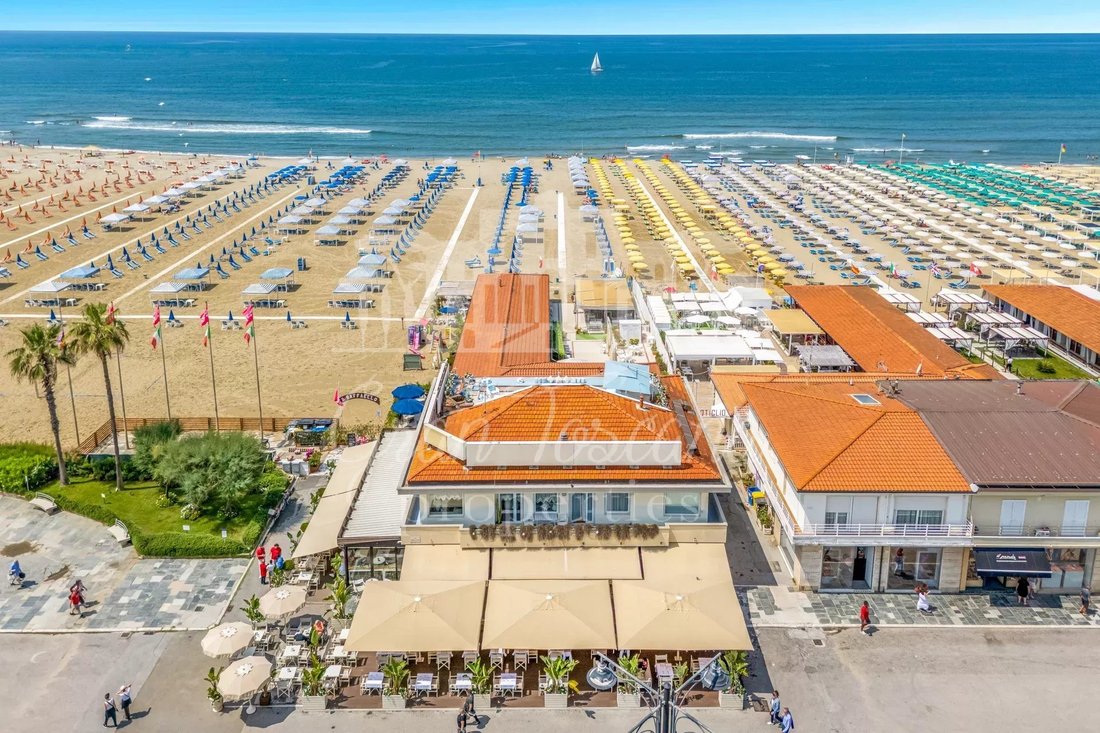 Apartment in Historic Center, Viareggio, Tuscany 3 - 14309136