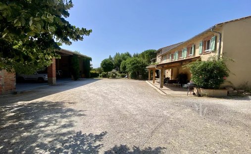 Château Villefranche De Lauragais 800.0 Sqm 12 Bedrooms