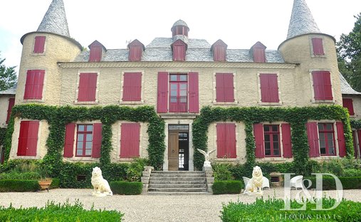 Castle for Sale in Saint-Pierre-de-Trivisy, Occitanie, France