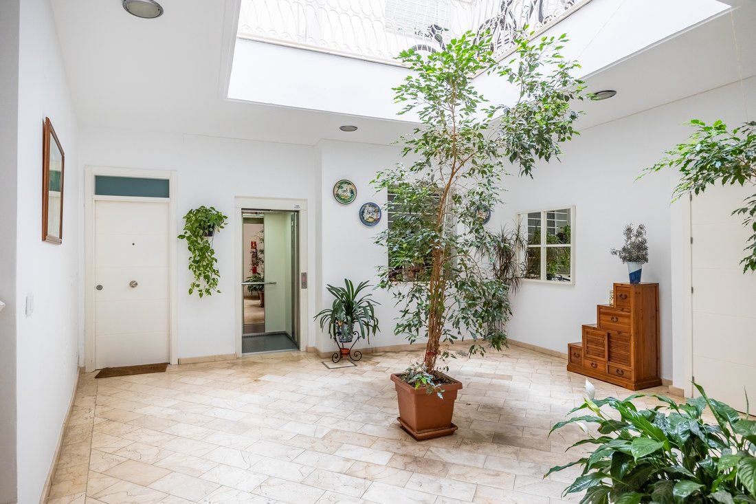 House in Casco Antiguo, Seville, Spain 2 - 15887022