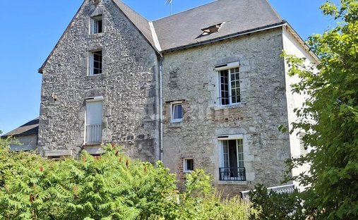 Superbly Restored 14th Century Castle, 10 Minutes From Blois