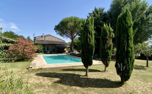 Château Villefranche De Lauragais 800.0 Sqm 12 Bedrooms