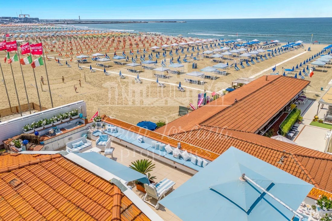 Apartment in Historic Center, Viareggio, Tuscany 1 - 14309136