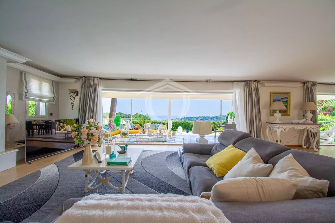 House in Les Impiniers-Font de Cine-Vaucontrade, Vallauris, France 4 - 15887340