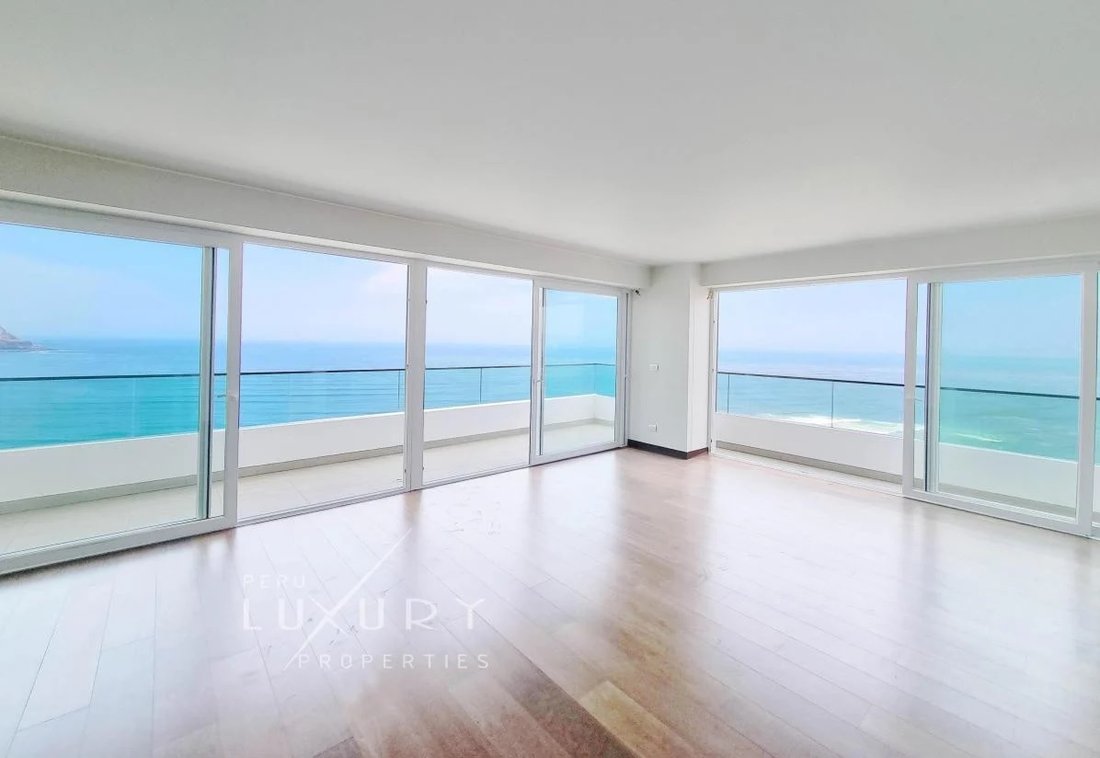 Apartment in Miraflores, Metropolitan Municipality of Lima, Peru 4 - 15892737