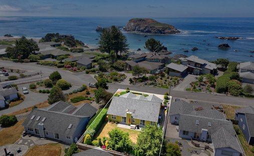 House in Brookings, Oregon, United States 1