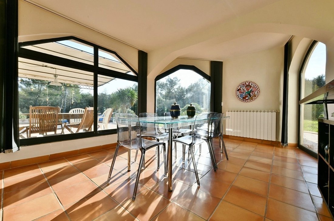 Estate in La Gazelle, Nimes, France 5 - 15887376