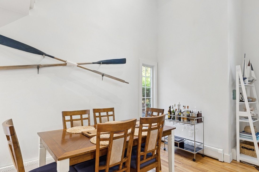 East Hampton, New York, United States 5 - 15879401