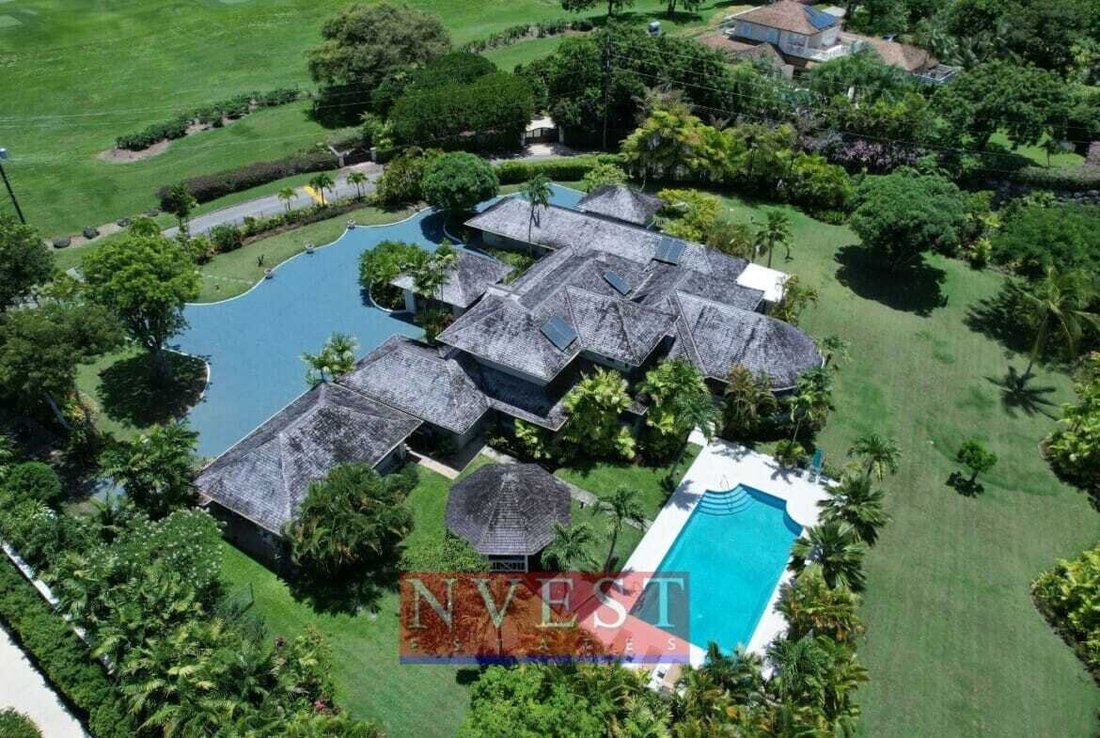 Villa in Bridgetown, Christ Church, Barbados 2 - 15893526