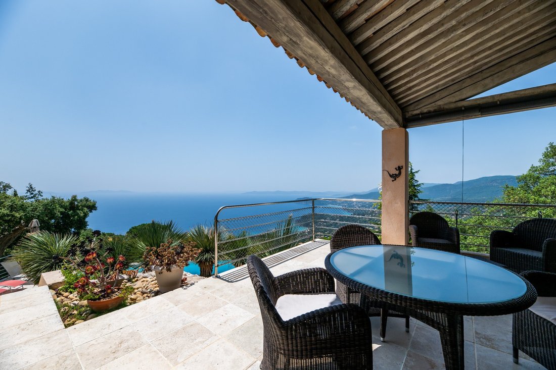 House in Rayol-Canadel-sur-Mer, Provence-Alpes-Côte d'Azur, France 2 - 15892184