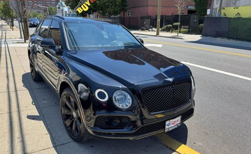 2020 Bentley Bentayga V8 Sport Utility 4D in Union city, NJ, United States 1