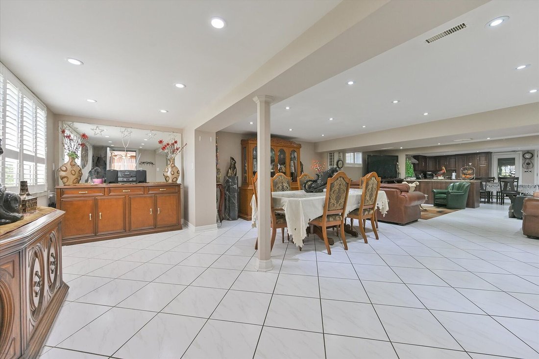 Haus in Toronto, Ontario, Kanada 5 - 15888821