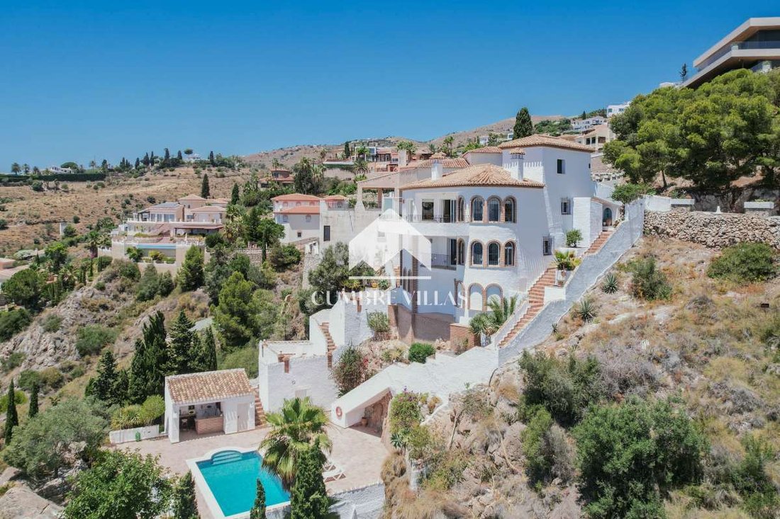 Villa in Salobrena, Andalusia, Spain 5 - 15889084