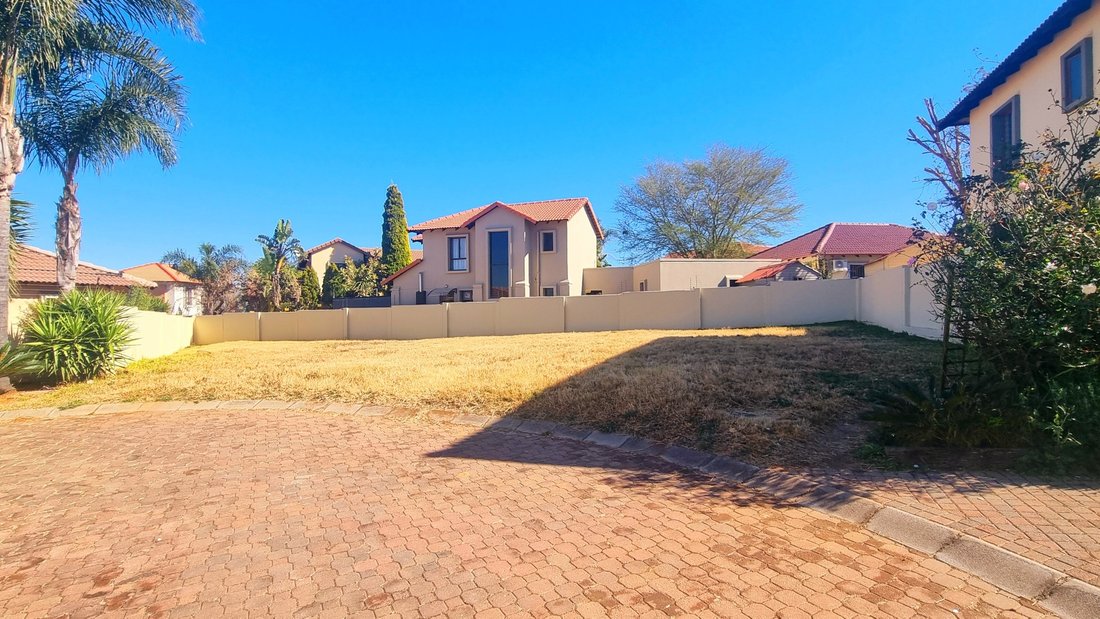 Land in Munyaka Waterfall City, Gauteng, South Africa 3 - 15879172