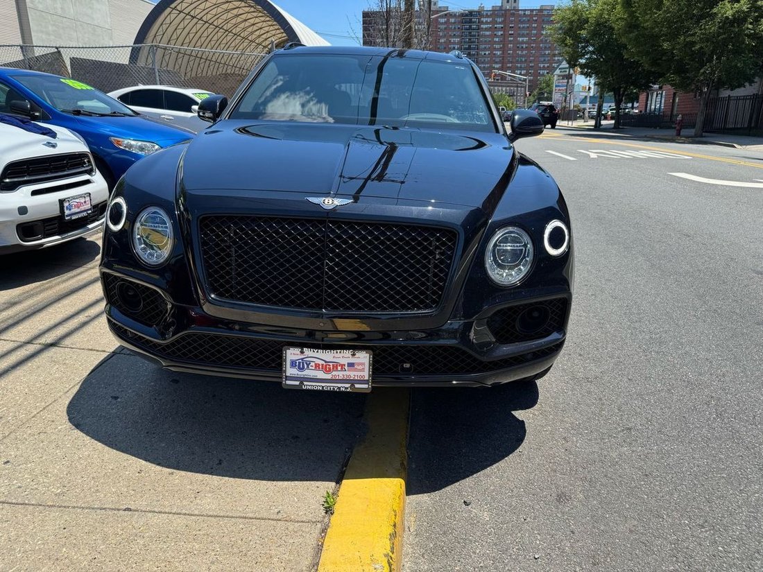 Suv in Union City, NJ, United States 4 - 15867627
