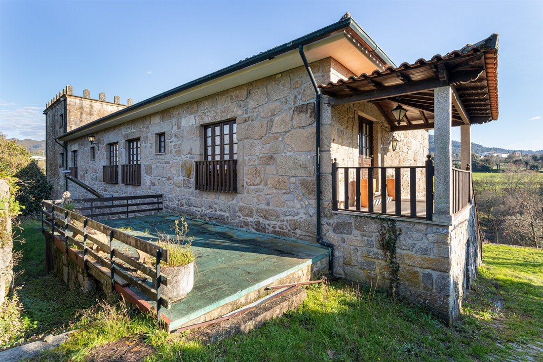 Farm Ranch in Campo e Tamel (Sao Pedro Fins), Braga, Portugal 1 - 11778494