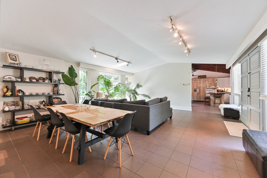 House in Vaughan, Ontario, Canada 4 - 15888629