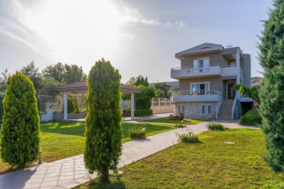 Villa in Kropia, Attica, Greece 2 - 15714840