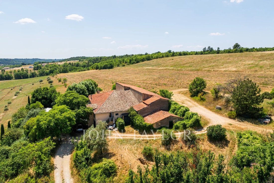 Estate in Riez, Provence-Alpes-Côte d'Azur, France 3 - 15887452