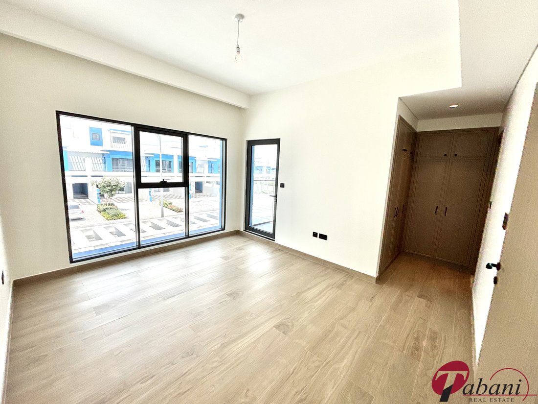 Townhouse in Al Hebiah 5, Al Hebiah, Dubai 4 - 15887613