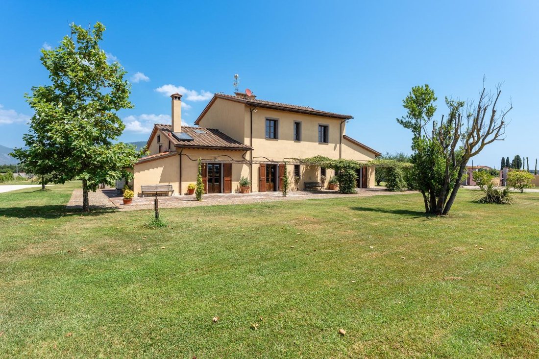 San Frediano a Settimo, Cascina, Tuscany 1 - 15889157