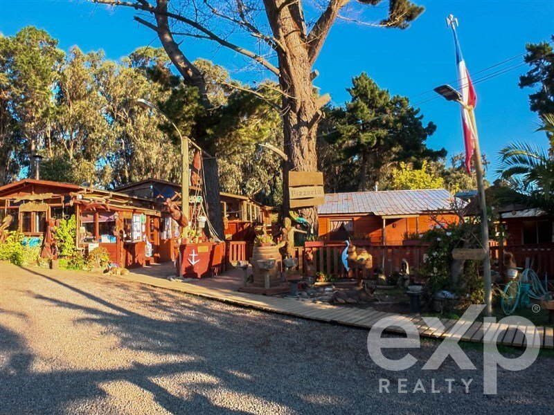 Isla Negra, Valparaíso, Chile 1 - 15888253