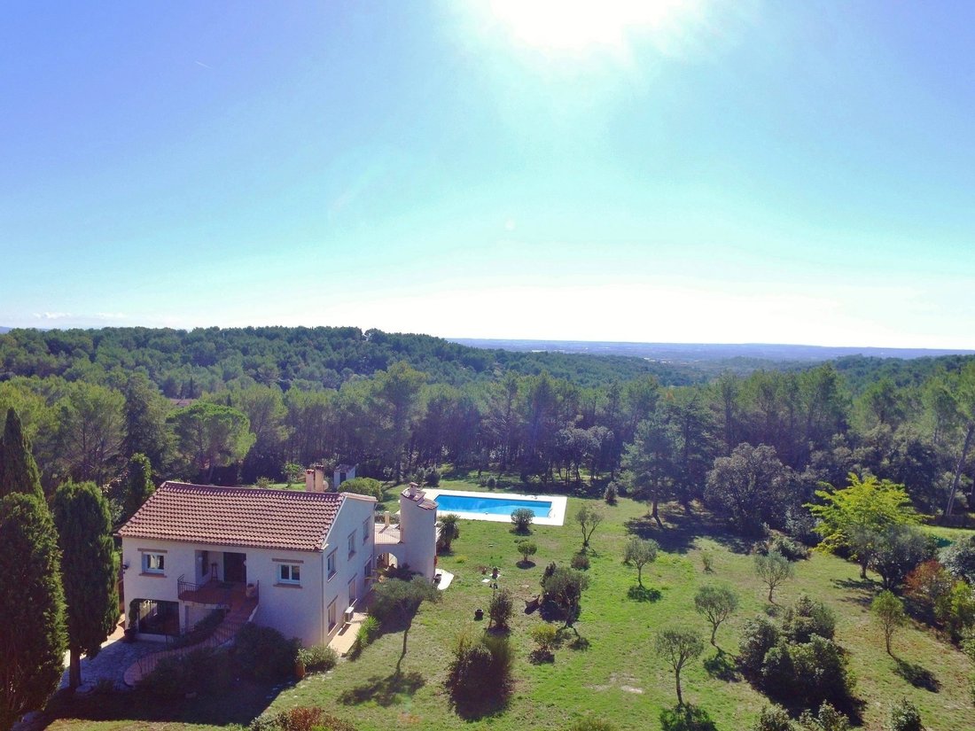 Estate in La Gazelle, Nimes, France 3 - 15887376