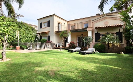Villa in Guadalmina Alta, San Pedro de Alcantara, Spain 1