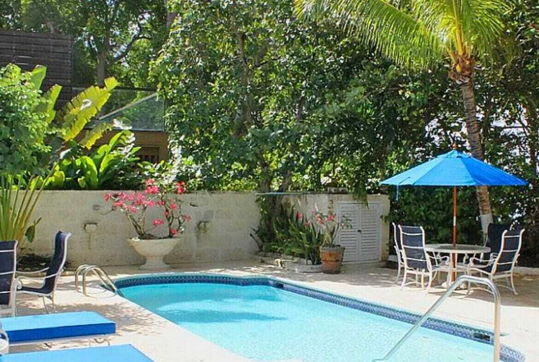 Chalet in Bridgetown, Christ Church, Barbados 2 - 15893544