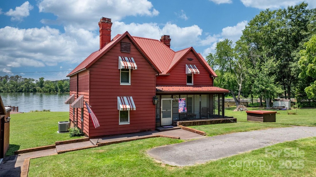 House in Hickory, North Carolina, United States 1 - 15893288