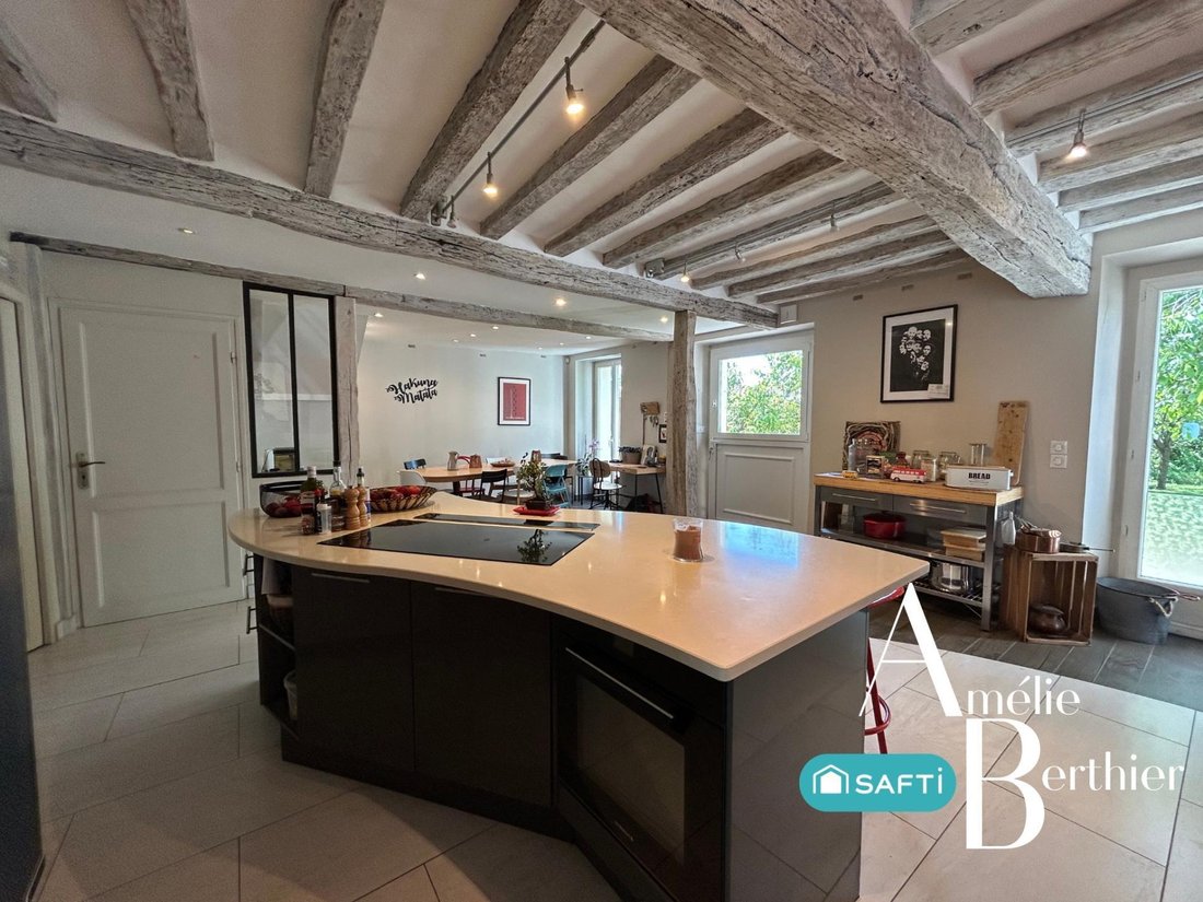 House in Montfort-l'Amaury, Ile-de-France, France 2 - 15891416