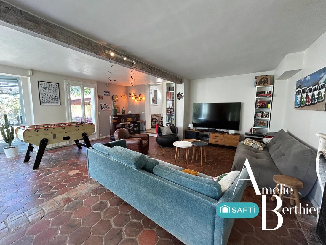House in Montfort-l'Amaury, Ile-de-France, France 3 - 15891416