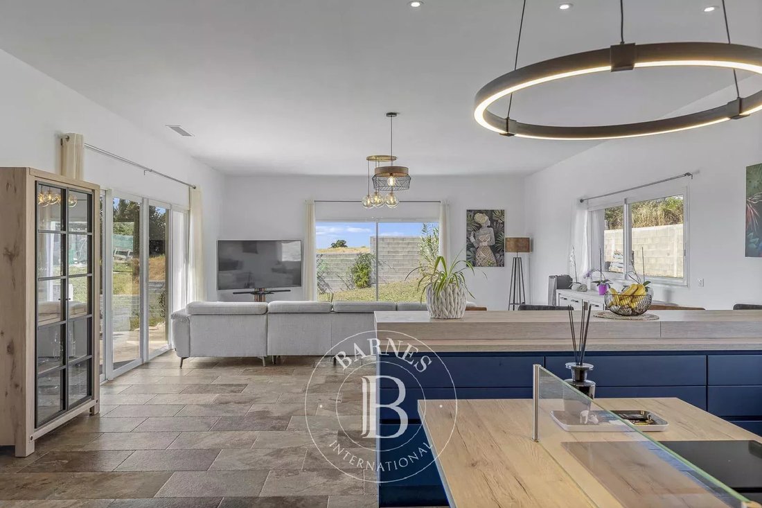 Villa in Aleria, Corsica, France 4 - 15891182