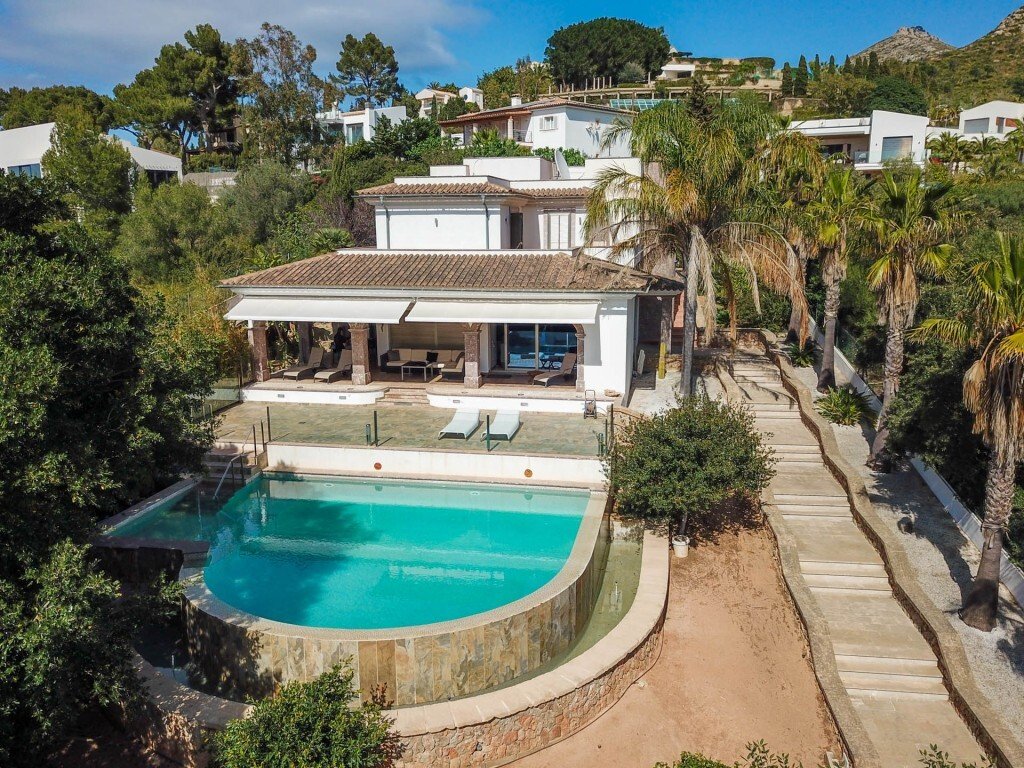Chalet in Alcudia, Balearic Islands, Spain 2 - 14240252