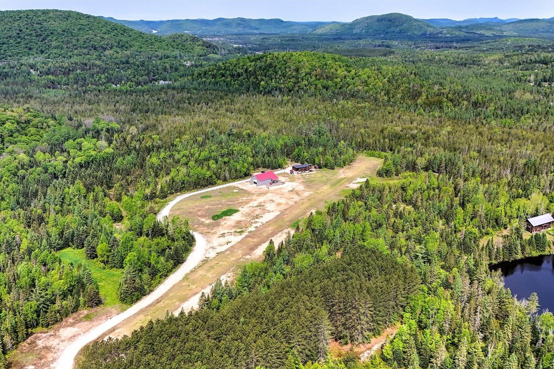 Land in Saint-Faustin-Lac-Carré, Quebec, Canada 2 - 15889729