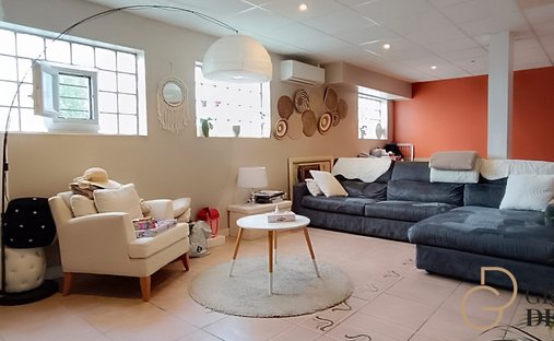 House in Centre Est-Village, Trappes, France 1