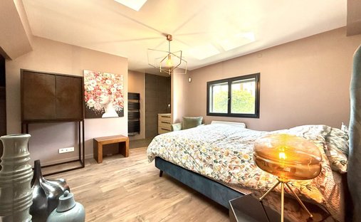 Castle for Sale in Évreux, Normandy, France