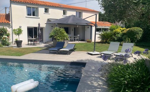 Villa in Olonne-sur-Mer, Les Sables-d'Olonne, France 1