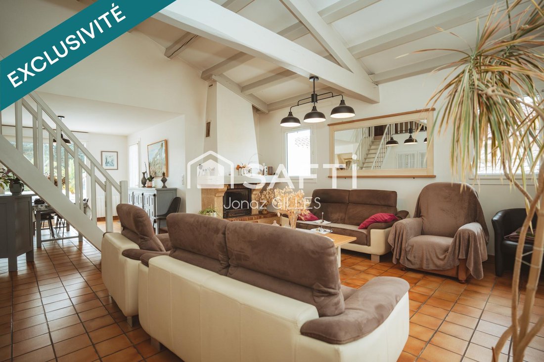 House in Dolus-d'Oleron, Nouvelle-Aquitaine, France 4 - 15891417