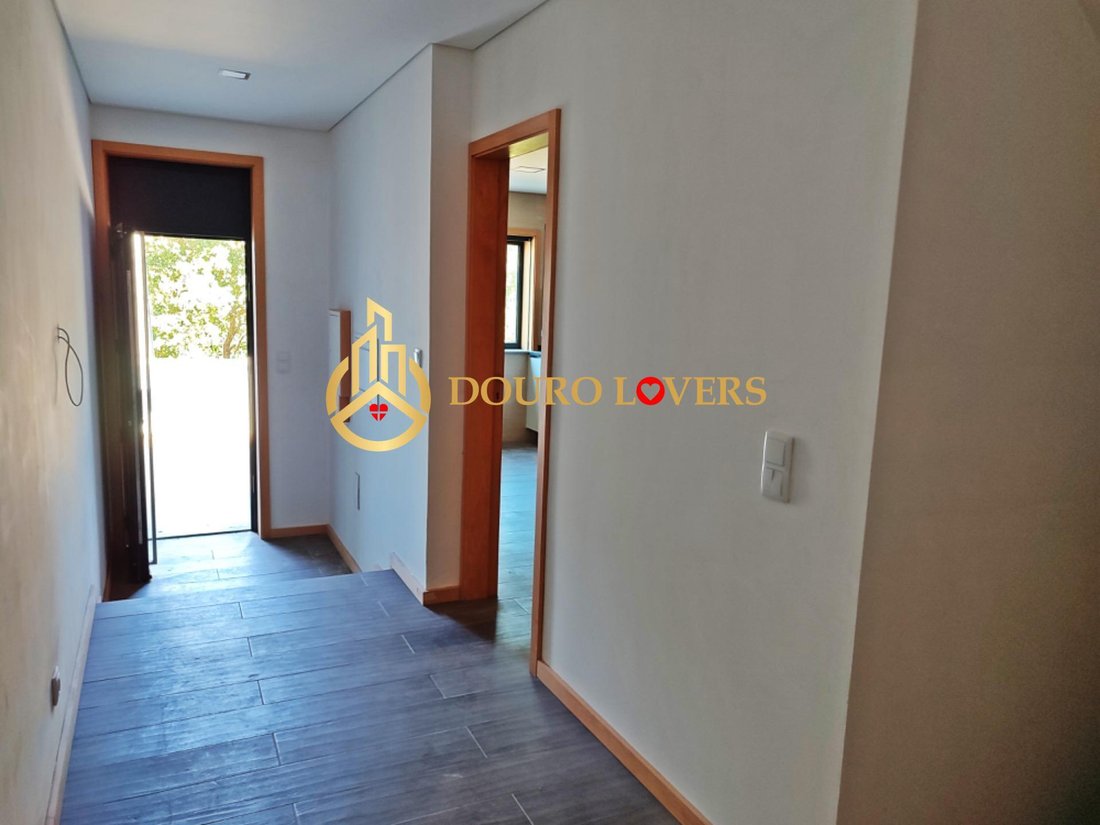 Altro a Mafamude e Vilar do Paraiso, Oporto, Portogallo 5 - 15609532
