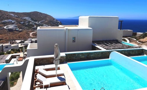 Villa in Ano Mera Community, Aegean, Greece 1
