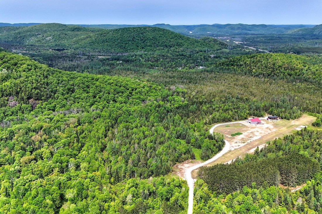 Land in Saint-Faustin-Lac-Carré, Quebec, Canada 1 - 15889729