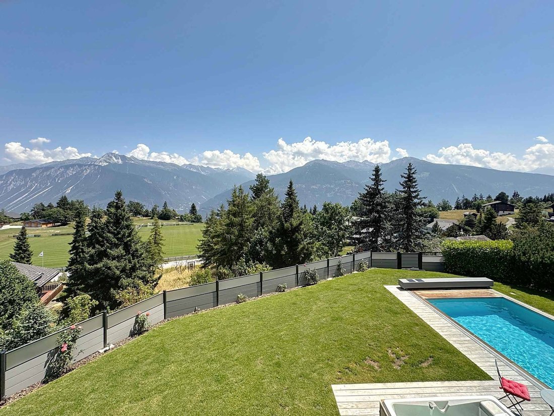 Chalet in Crans-Montana, Valais, Switzerland 2 - 15890942